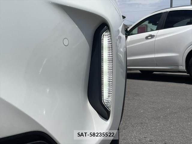 Toyota YARIS CROSS 2021-09 8247287-13