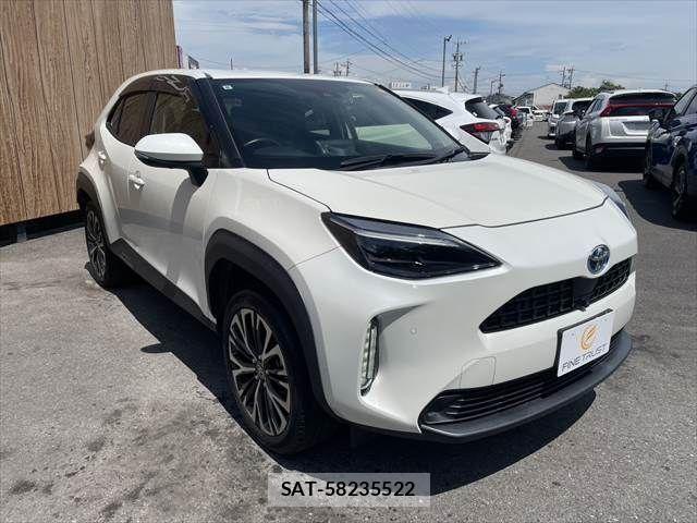 Toyota YARIS CROSS 2021-09 8247287-16