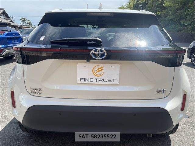 Toyota YARIS CROSS 2021-09 8247287-19