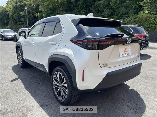 Toyota YARIS CROSS 2021-09 8247287-20