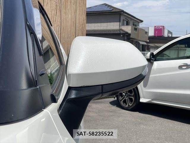Toyota YARIS CROSS 2021-09 8247287-27