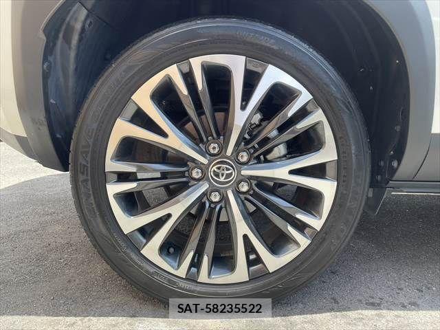 Toyota YARIS CROSS 2021-09 8247287-28