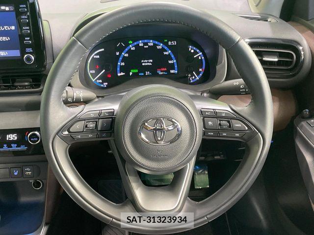 Toyota YARIS CROSS 2021-08 8247284-10