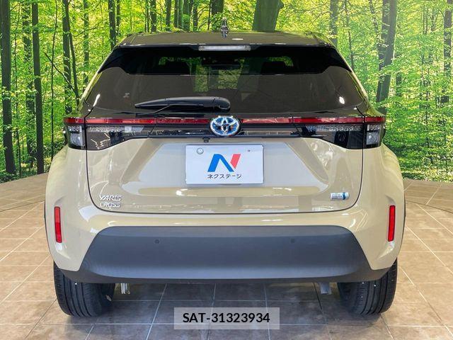 Toyota YARIS CROSS 2021-08 8247284-15