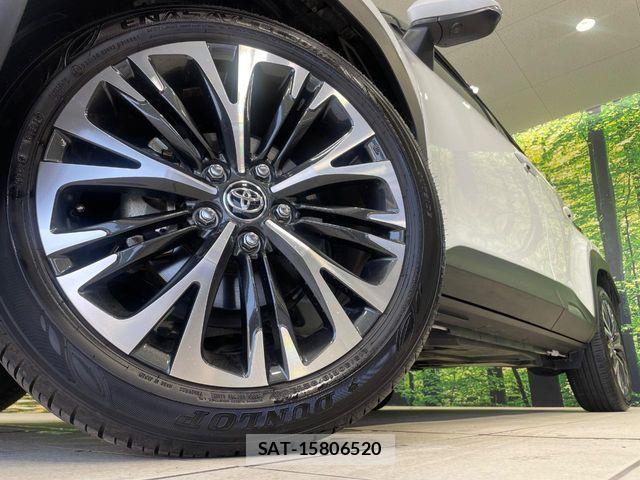 Toyota YARIS CROSS 2023-12 8247283-11