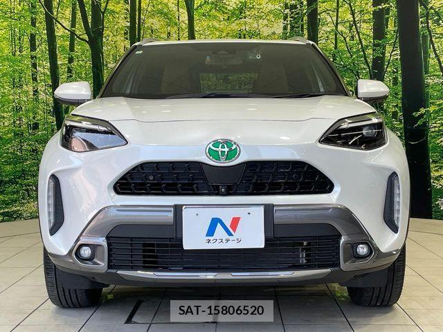 Toyota YARIS CROSS 2023-12 8247283-12