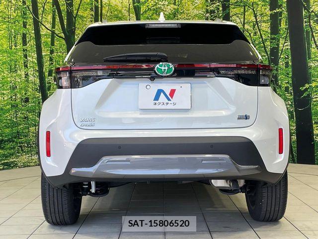 Toyota YARIS CROSS 2023-12 8247283-13