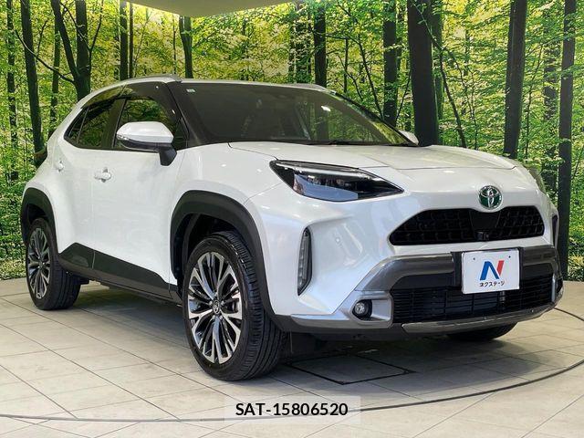 Toyota YARIS CROSS 2023-12 8247283-14