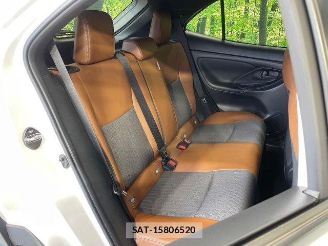 Toyota YARIS CROSS 2023-12 8247283-8