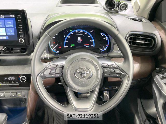 Toyota YARIS CROSS 2022-08 8247281-9