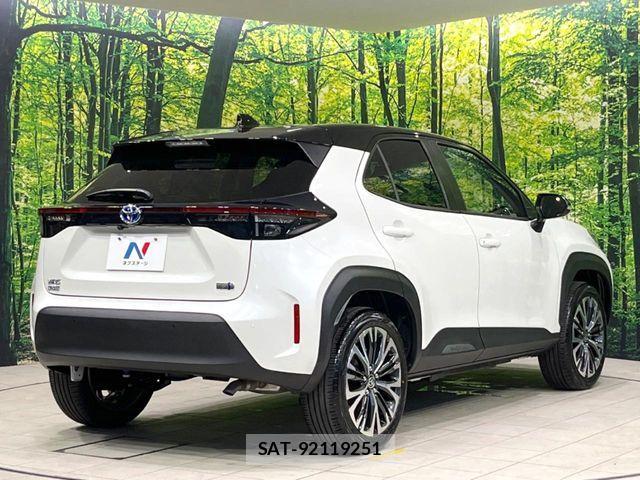 Toyota YARIS CROSS 2022-08 8247281-16