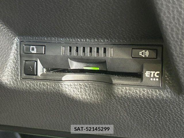 Toyota YARIS CROSS 2023-09 8247282-5