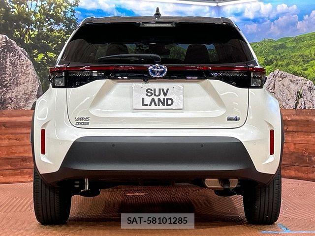 Toyota YARIS CROSS 2022-03 8247280-14