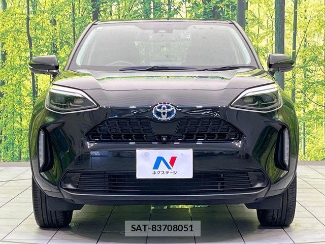 Toyota YARIS CROSS 2021-07 8318335-13