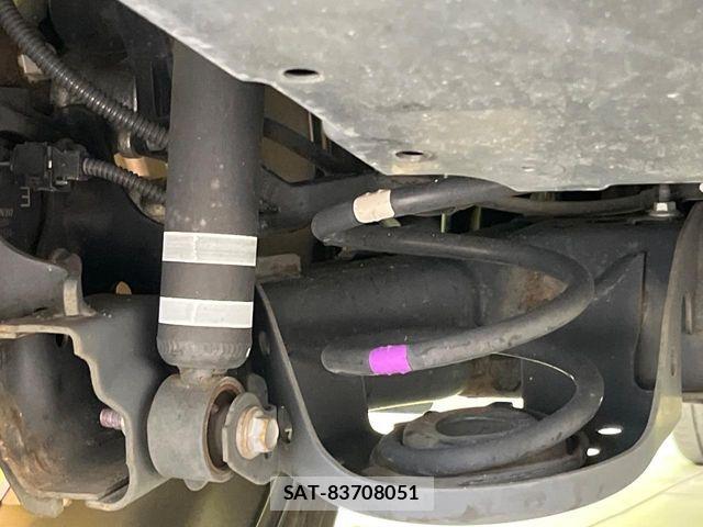 Toyota YARIS CROSS 2021-07 8318335-19