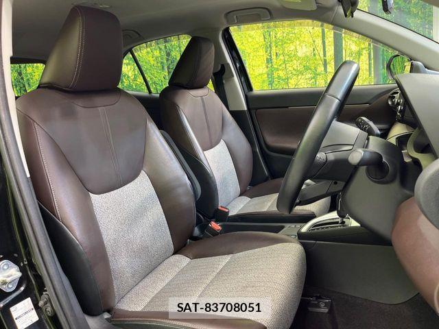 Toyota YARIS CROSS 2021-07 8318335-7