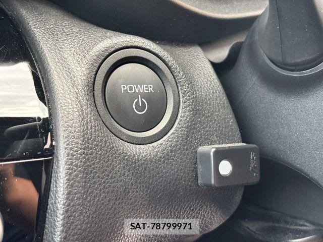 Toyota YARIS CROSS 2025-04 8318323-13