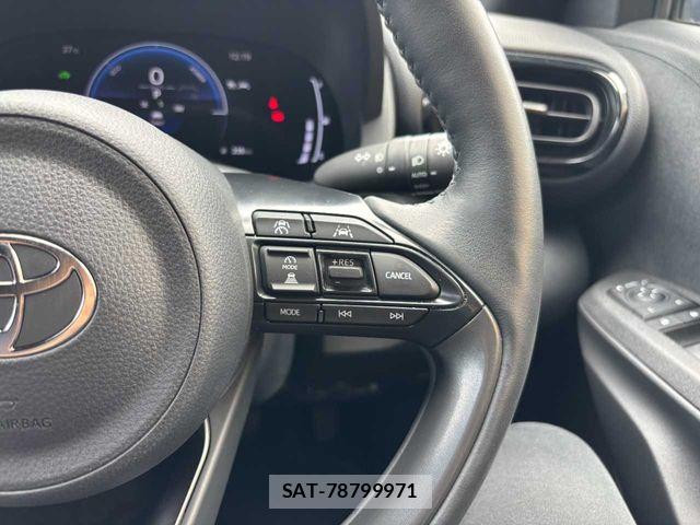 Toyota YARIS CROSS 2025-04 8318323-18