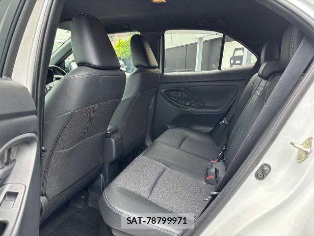 Toyota YARIS CROSS 2025-04 8318323-25
