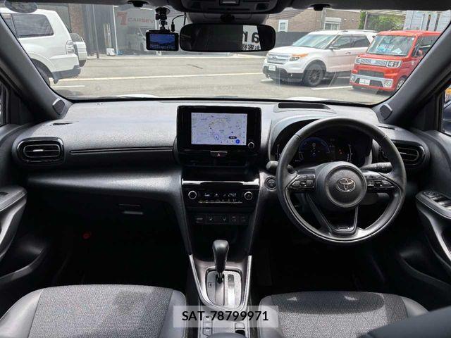 Toyota YARIS CROSS 2025-04 8318323-2