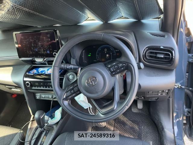 Toyota YARIS CROSS 2025-01 8318324-15