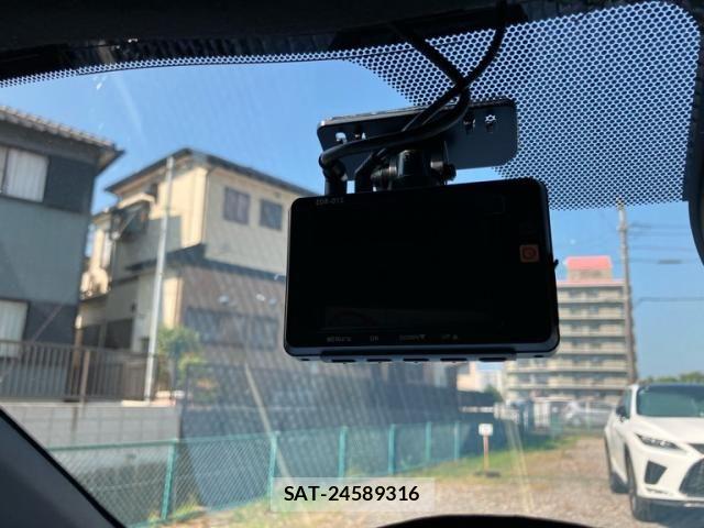 Toyota YARIS CROSS 2025-01 8318324-19