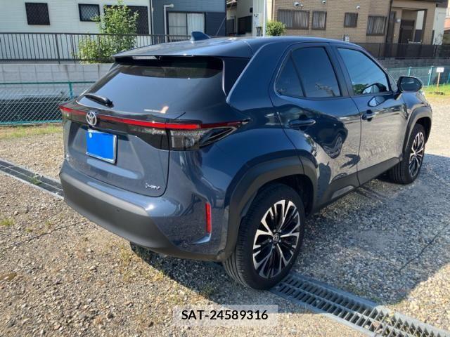 Toyota YARIS CROSS 2025-01 8318324-3
