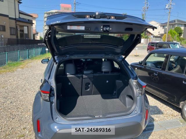 Toyota YARIS CROSS 2025-01 8318324-5