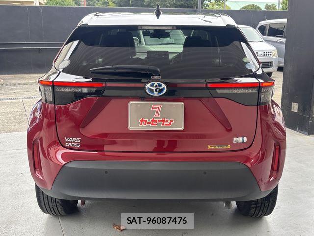 Toyota YARIS CROSS 2021-03 8318334-10
