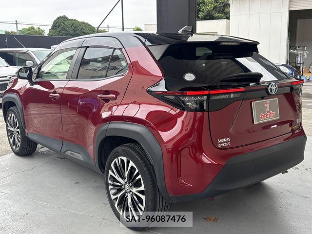 Toyota YARIS CROSS 2021-03 8318334-11