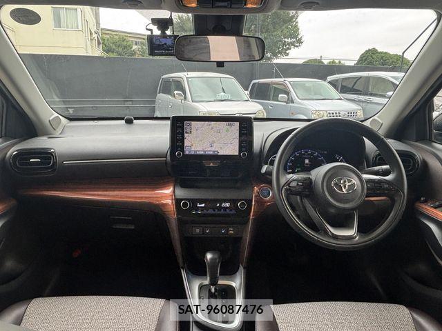 Toyota YARIS CROSS 2021-03 8318334-13