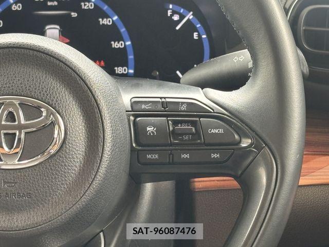 Toyota YARIS CROSS 2021-03 8318334-15
