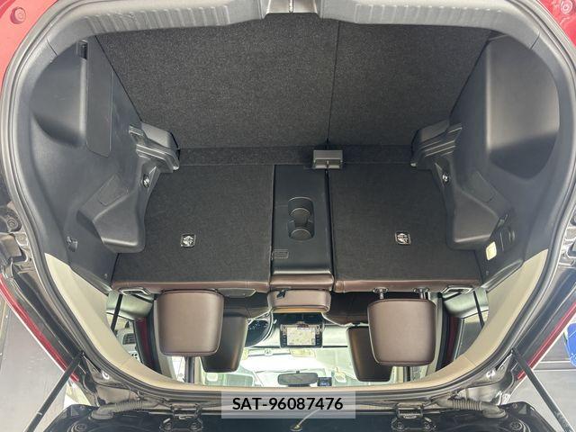 Toyota YARIS CROSS 2021-03 8318334-25