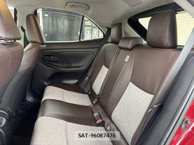Toyota YARIS CROSS 2021-03 8318334-27