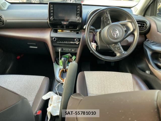 Toyota YARIS CROSS 2022-03 8318336-9