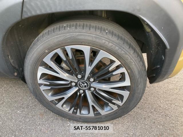 Toyota YARIS CROSS 2022-03 8318336-5