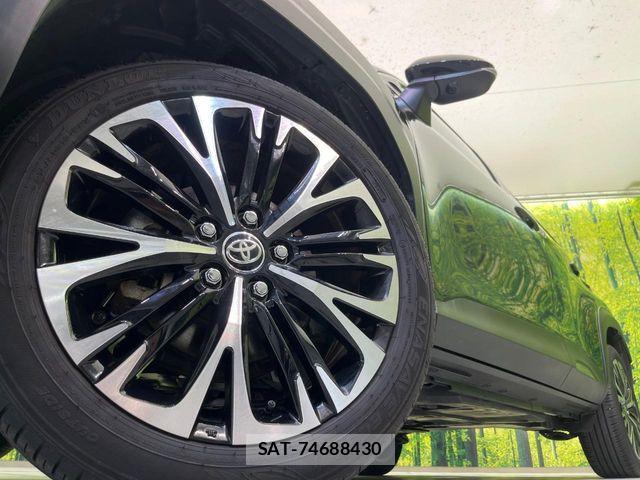 Toyota YARIS CROSS 2025-10 8318325-12