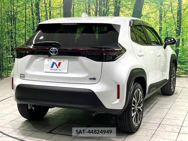 Toyota YARIS CROSS 2024-01 8318327-16