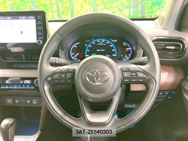 Toyota YARIS CROSS 2020-10 8318333-10
