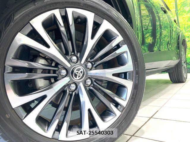 Toyota YARIS CROSS 2020-10 8318333-12
