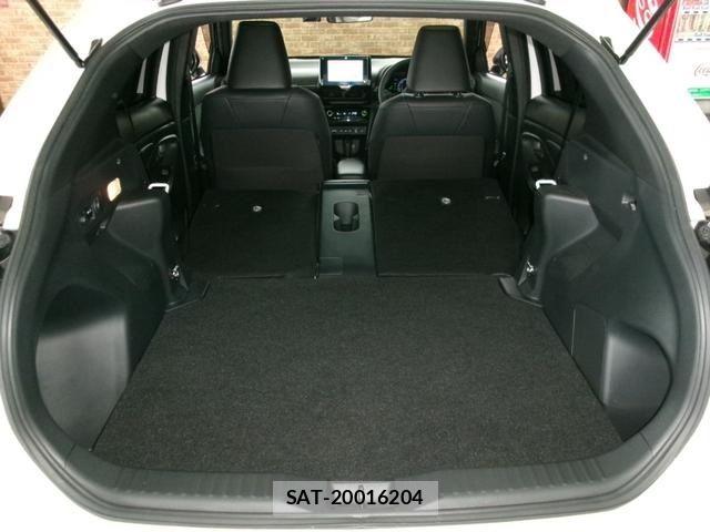 Toyota YARIS CROSS 2025-01 8318322-11