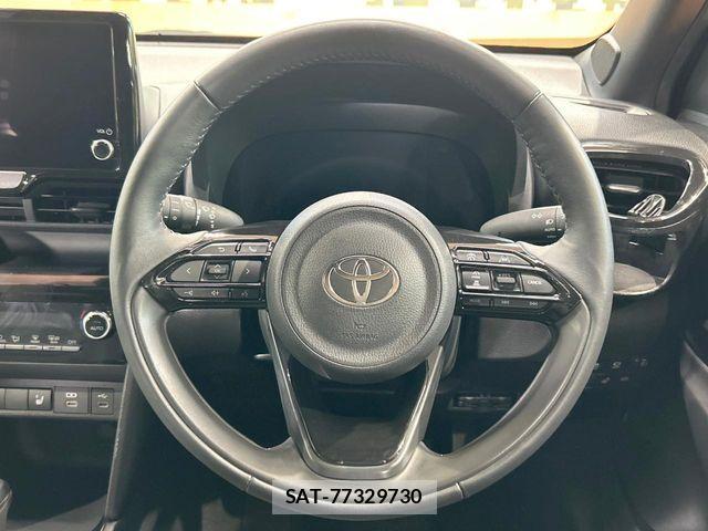 Toyota YARIS CROSS 2024-03 8334912-10