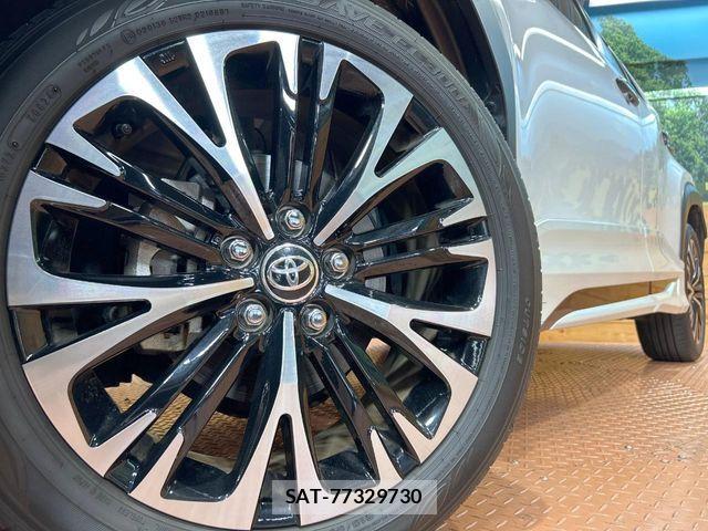 Toyota YARIS CROSS 2024-03 8334912-12