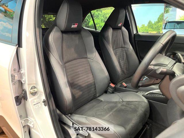 Toyota YARIS CROSS 2023-04 8338671-10