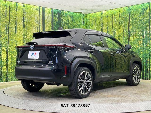 Toyota YARIS CROSS 2023-07 8338672-16