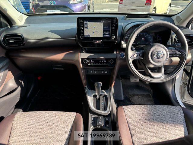 Toyota YARIS CROSS 2021-08 8338676-2