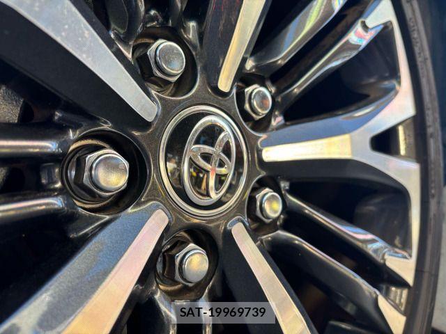 Toyota YARIS CROSS 2021-08 8338676-5