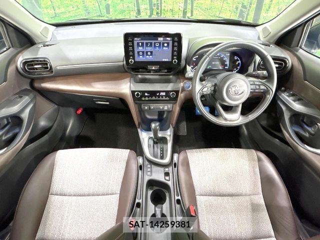 Toyota YARIS CROSS 2021-06 8338669-6