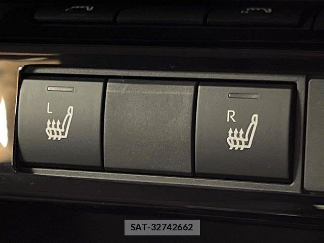 Toyota YARIS CROSS 2025-09 8338673-4
