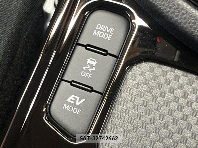 Toyota YARIS CROSS 2025-09 8338673-7